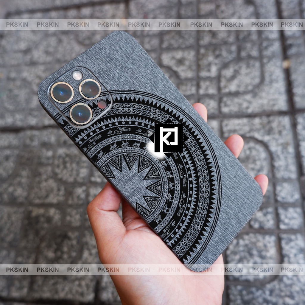 Miếng dán skin da full viền iphone 13 mini , iphone 13 pro , iphone 13 pro max , iphone 13 vân vải trống đồng