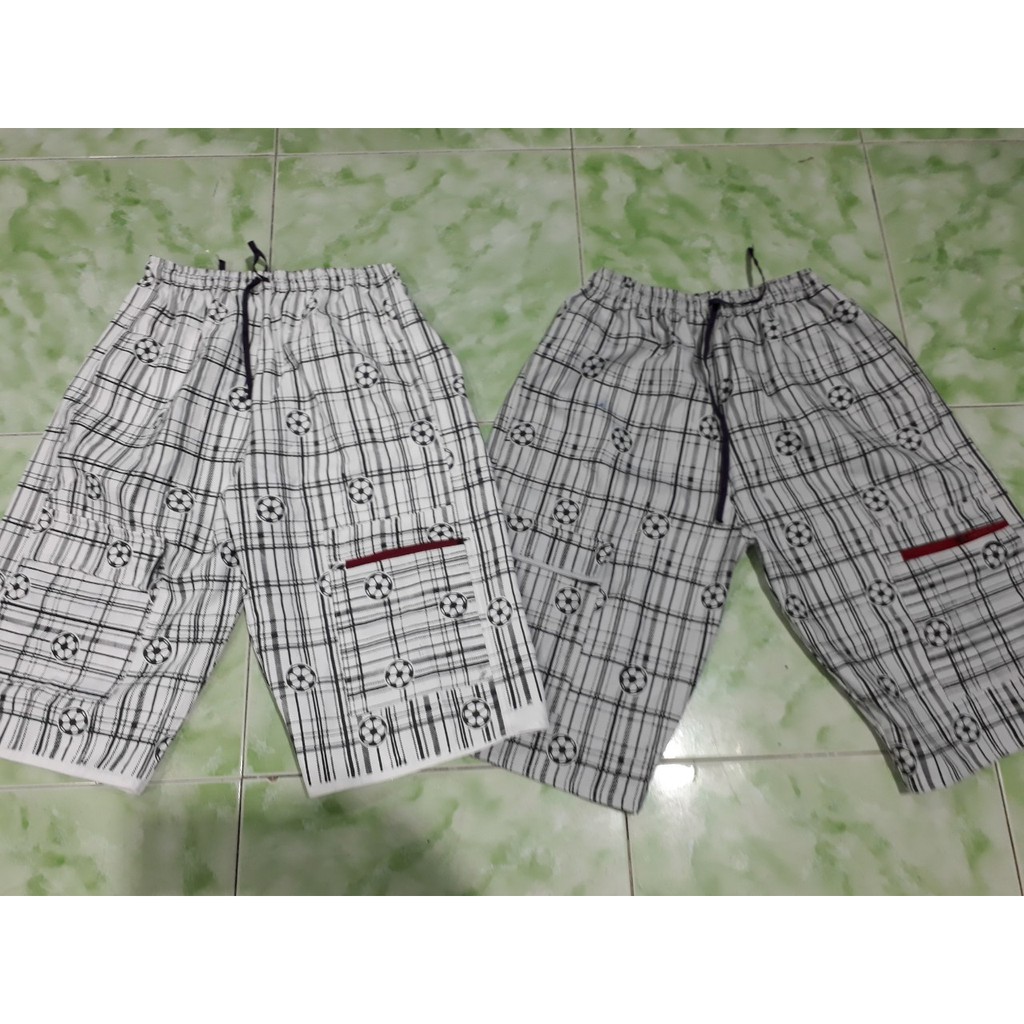 1 cái quần kaki túi hộp nam