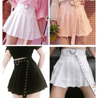 Chân váy tennis ulzzang kèm belt tim đục lỗ