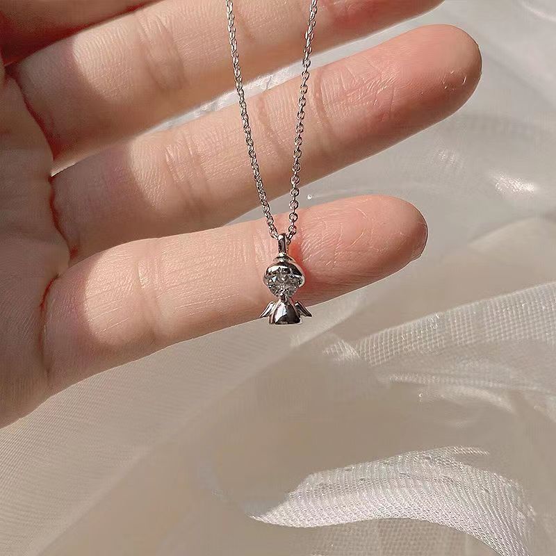 Vòng cổ Mặt Búp Bê Thời Tiết Đính Đá Thời Tiết Đơn Giản Cho Nữ