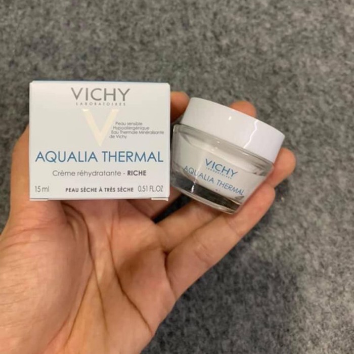 Kem Dưỡng Ẩm Vichy Aqualia Thermal Creme Legere 15ml