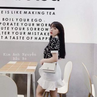 Áo sơ mi hoa cúc cổ ngắn
