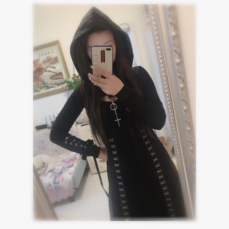 Set đầm đen + hoodie croptop ulzzang dài 2 dây xẻ tà móc kim loại cá tính độc chất lạ full black