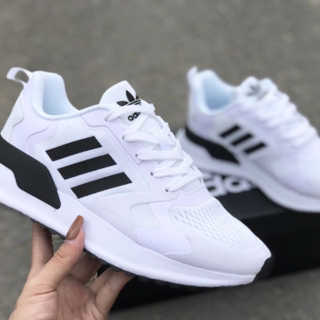 Giày adidas cặp nam nữ