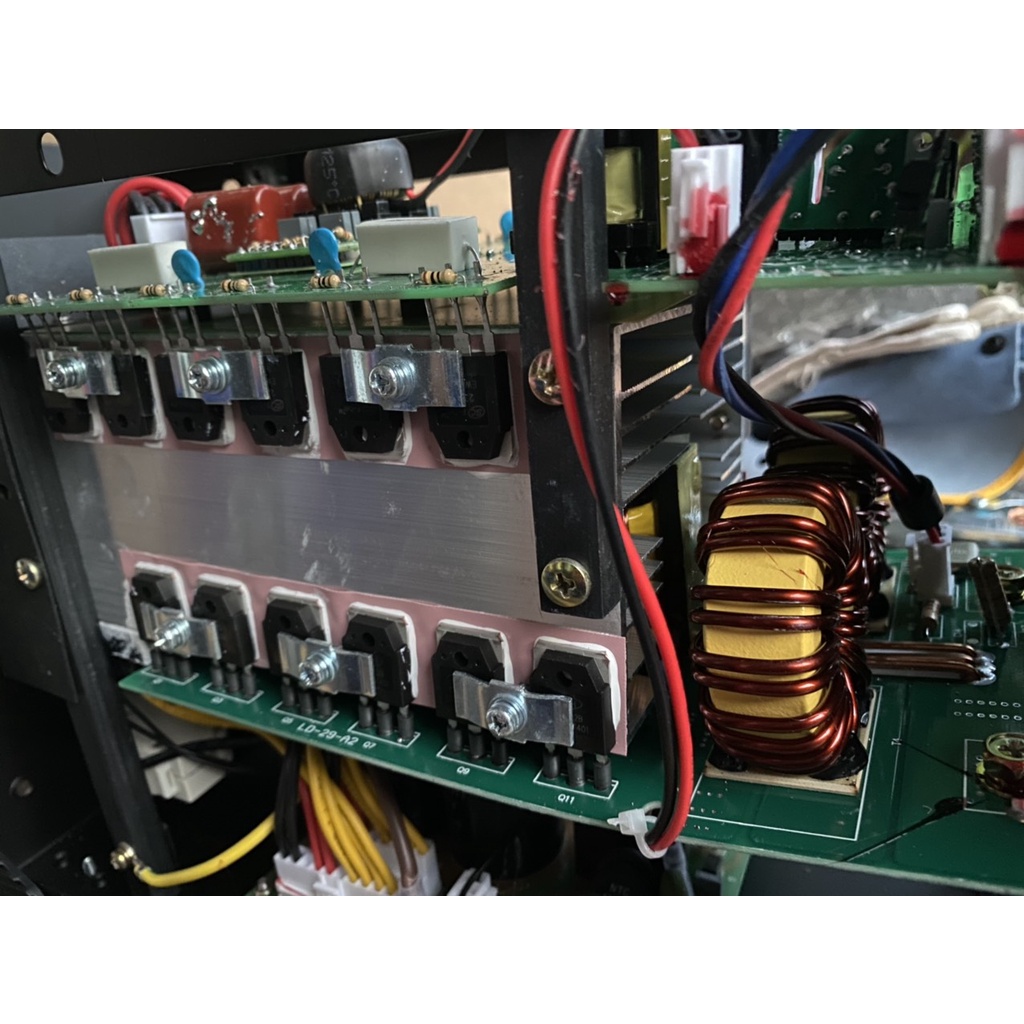 Máy Hàn Que RILAND ARC 250CT Chính Hãng Bảo Hành 12 Tháng