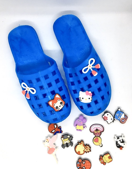 Dép sục nhựa dẻo lỗ vuông đi mưa bit mũi nữ ( Xanh, Đỏ) - SL003 | BigBuy360 - bigbuy360.vn