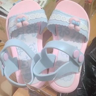 Giày sandan cho bé từ 4 tuổi . size 25