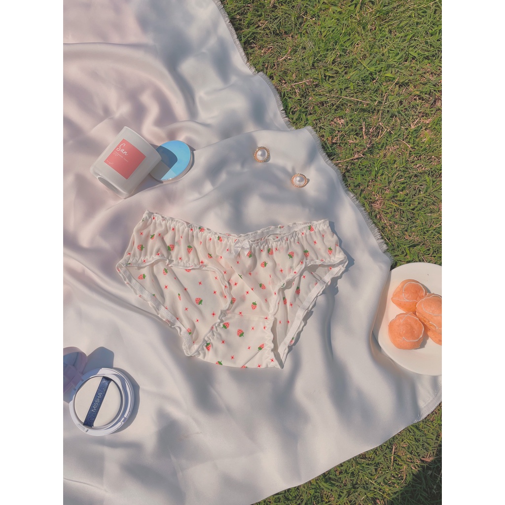 Quần lót nữ voan lưới hoạ tiết dâu - noel giáng sinh