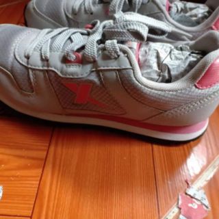 Giay thể thao size 37