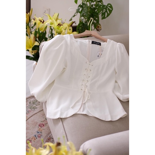 Ceci Cela - Áo Kiểu Nữ Dây Đan Tay Phồng Cổ Điển Inner