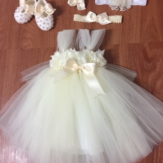 Combo 2 set váy khách đặt cho bé đầy tháng và thôi nôi