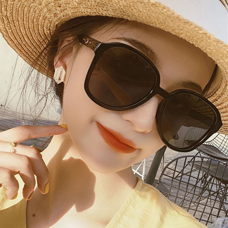 Kính mát thời trang nam nữ 2020