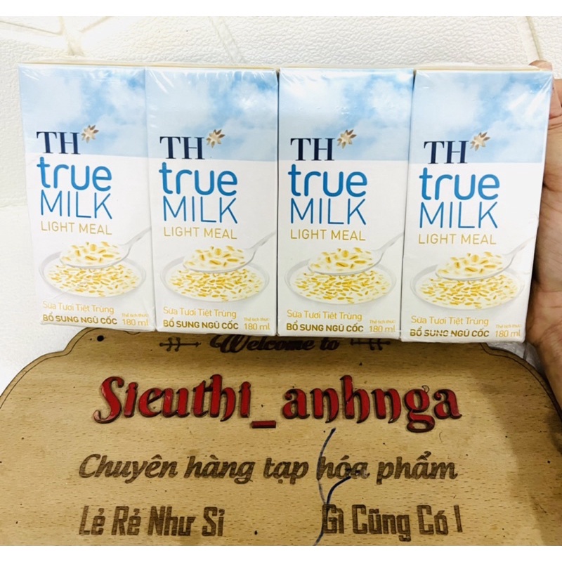 Sữa Tươi Tiệt Trùng TH Truemilk Light Meal Bổ Sung Ngũ Cốc Vỉ 4 Hộp x180ml