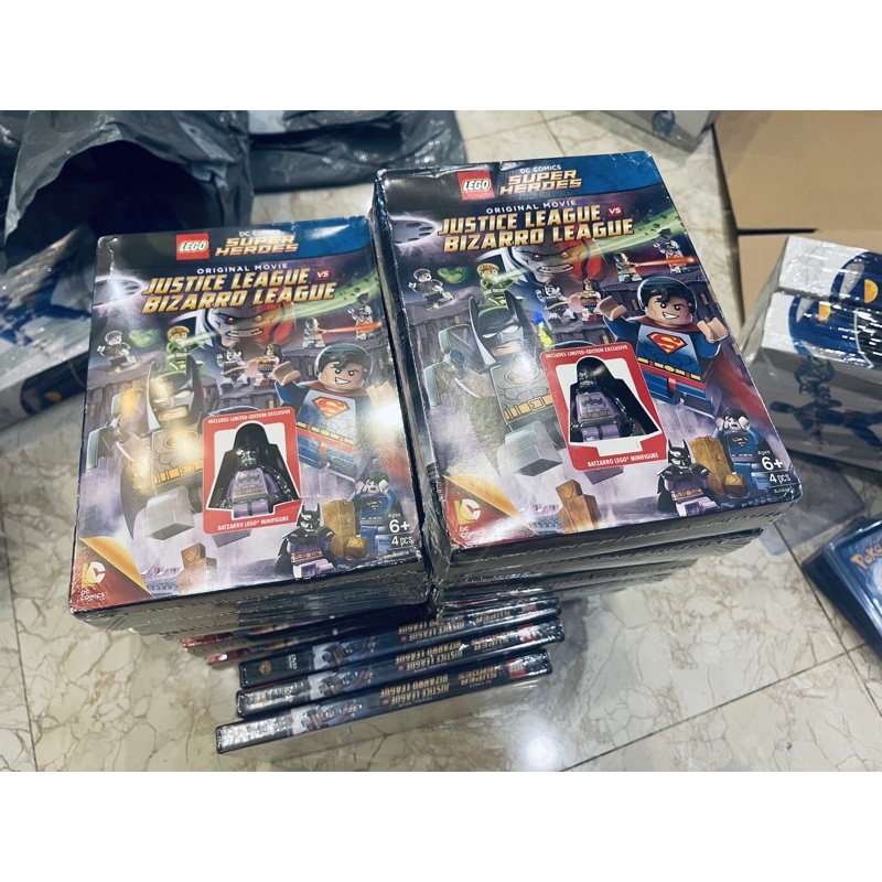 Lego chính hãng - Combo Dvd kèm Batman Exclusive
