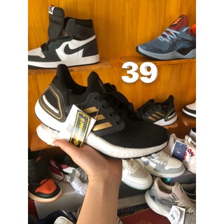 giày ultra boost vạch vàng 6.0