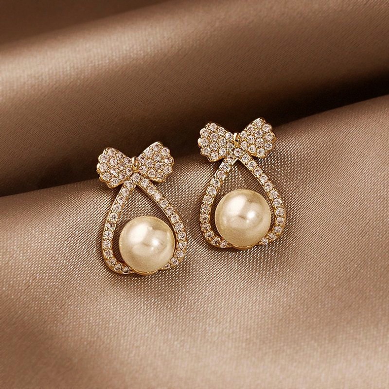 Bông Tai Tròn Đính Ngọc Trai Thời Trang Hàn Quốc