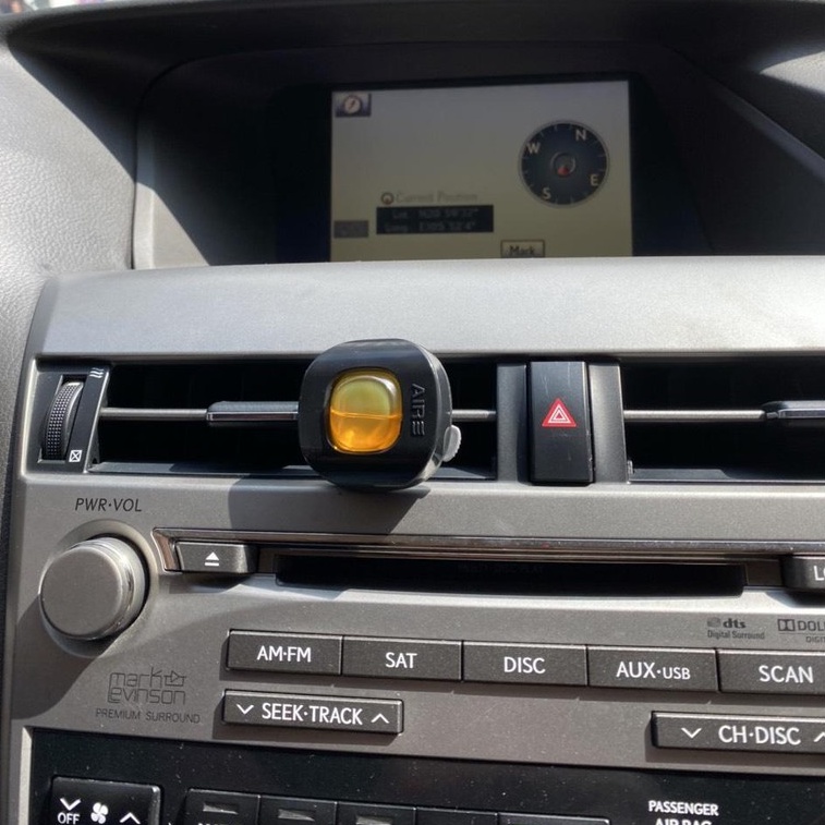 Nước hoa ô tô tinh chất khử mùi kẹp cửa gió điều hòa xe hơi cao cấp AROMATE AIRE hương vani 3ml chính hãng Taiwan Hub