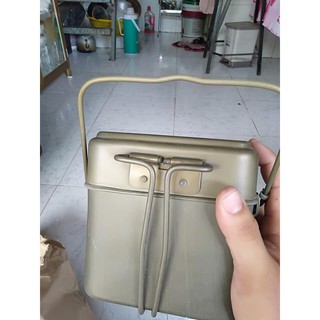 Cà mèn xưa hàng viện trợ cho LÍNH