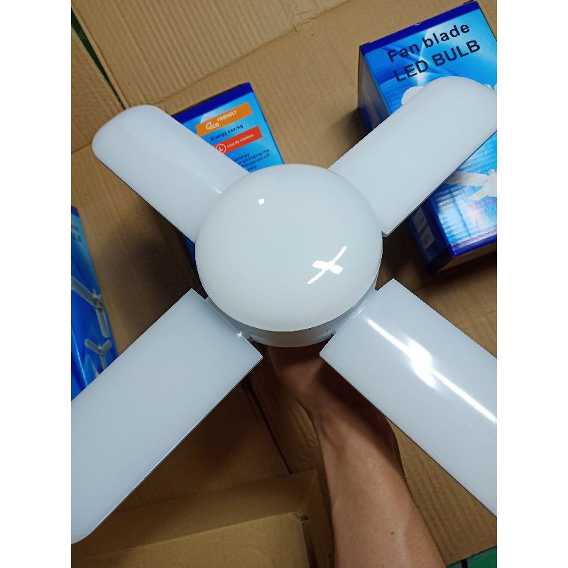 Bóng đèn LED cánh quạt xếp ánh sáng trắng - 45W / 65W siêu sáng (3 cánh hoặc 4 cánh tùy chọn - bảo hành 1 năm) | BigBuy360 - bigbuy360.vn