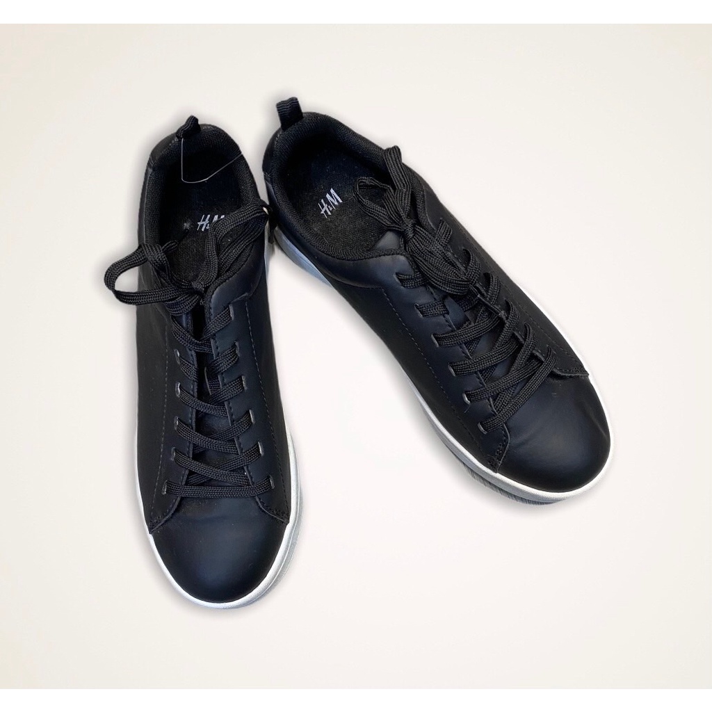 Giầy sneaker hm đế trắng