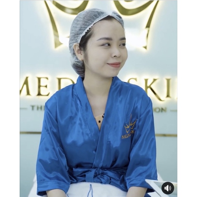 Áo choàng lụa makeup-salon-spa-studio màu xanh than