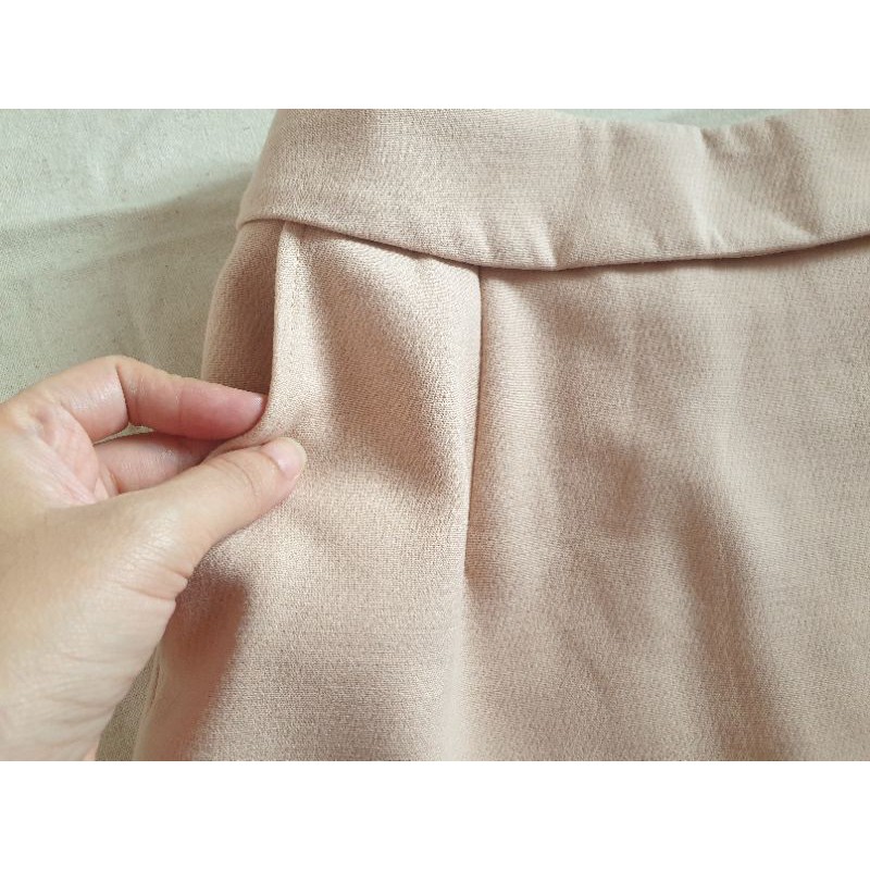 2hand- Chân váy thu đông chun sau lưng