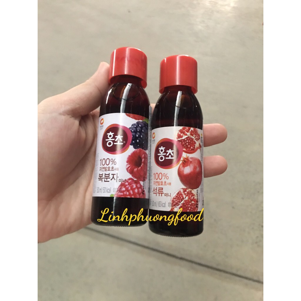 Nước uống giấm hồng Hàn Quốc vị lựu và vị mâm xôi DAESANG 50ml