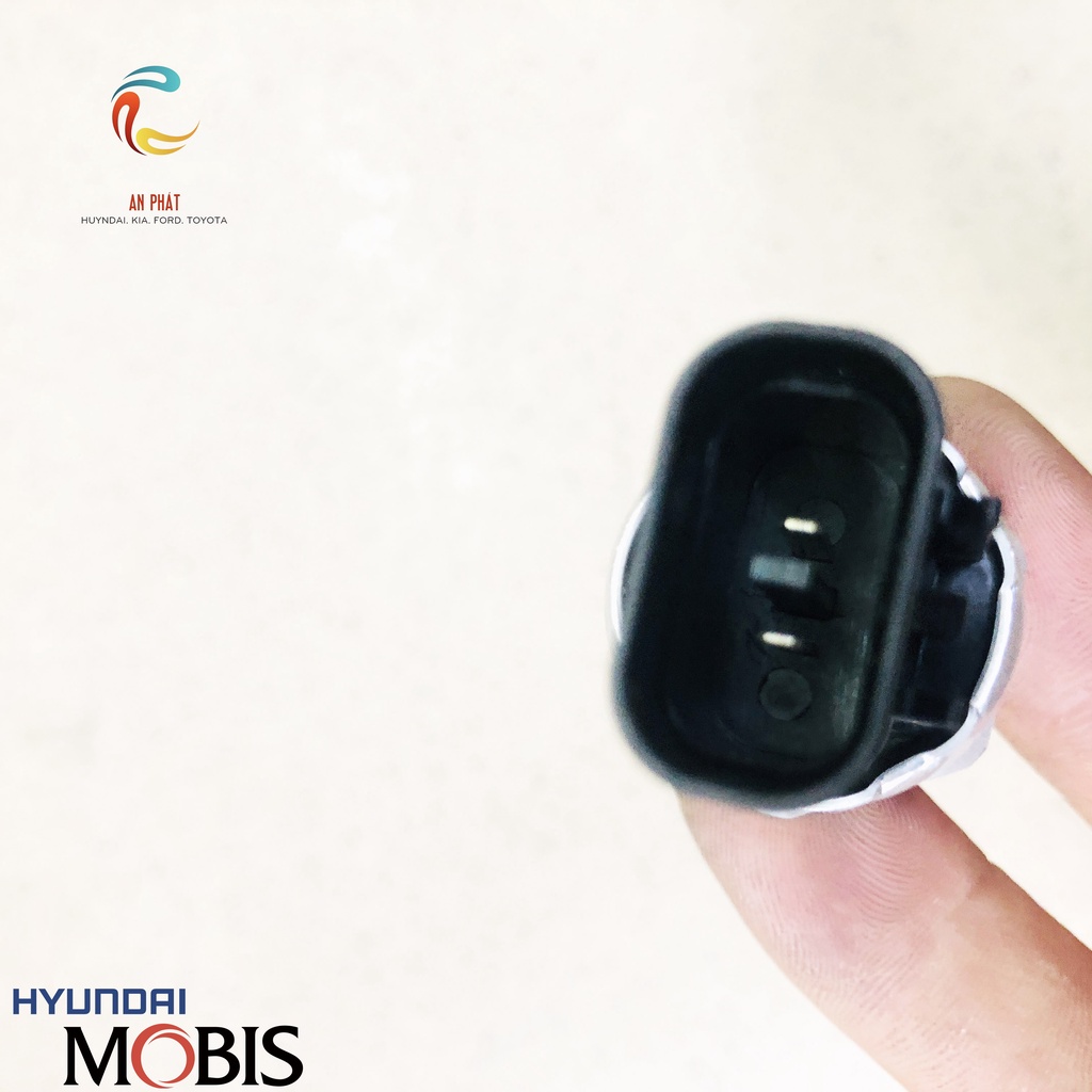 Công tắc đèn lùi HYUNDAI GETZ, ELANTRA, TUCSON, ACCENT, I30 chính hãng HUYNDAI MOBIS HÀN QUỐC