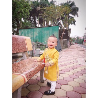 Áo dài nhung cách tân cho bé trai