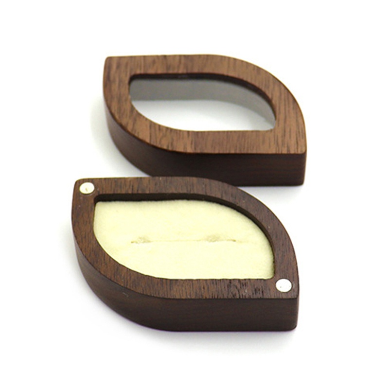 Hộp Đựng Nhẫn Cưới Bằng Gỗ Trơn Hình Chiếc Lá