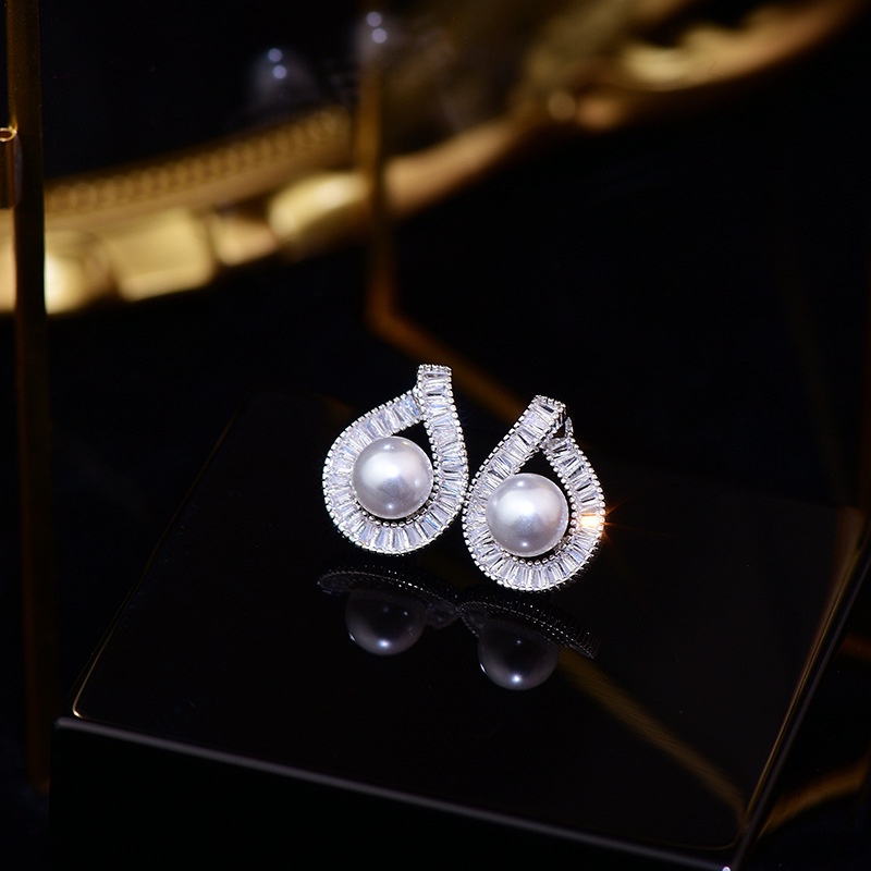 V.I.T House | Bông tai S925 hạt châu đính đá