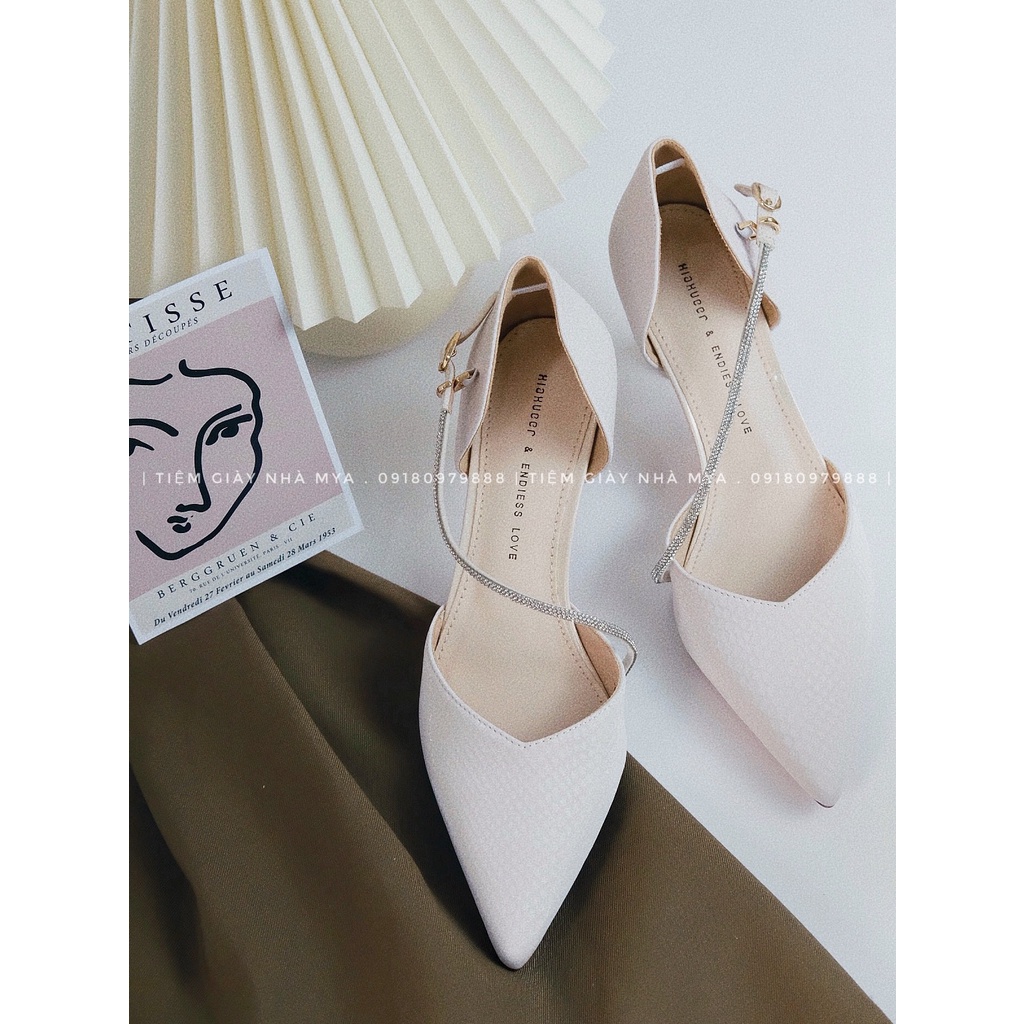 Sandal Cao Gót Mũi Nhọn Trắng Quai Chéo Đính Đá Tiểu Thư