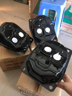 Thùng xăng 5,5 lít ex 135