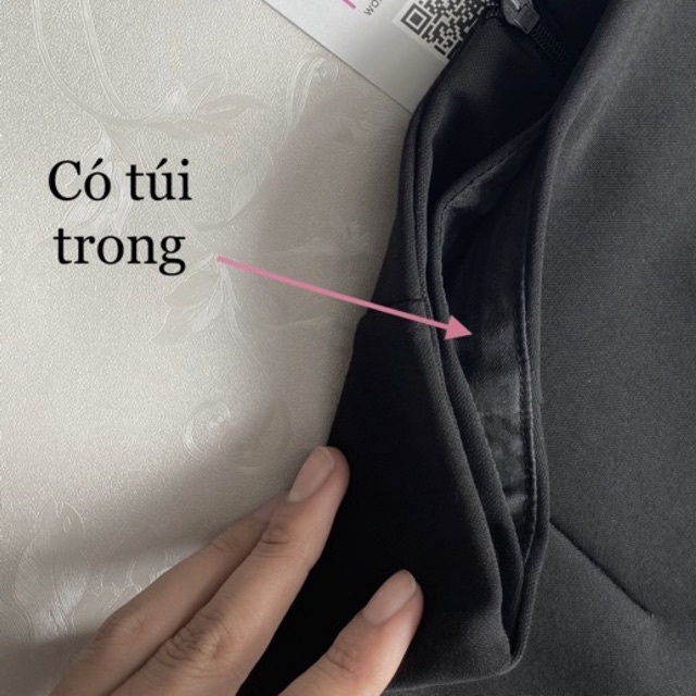 Chân váy công sở ôm HATOP dáng ngắn vải thun co giãn 4 chiều loại 1 màu đen có 1 túi bên trong CVOD023