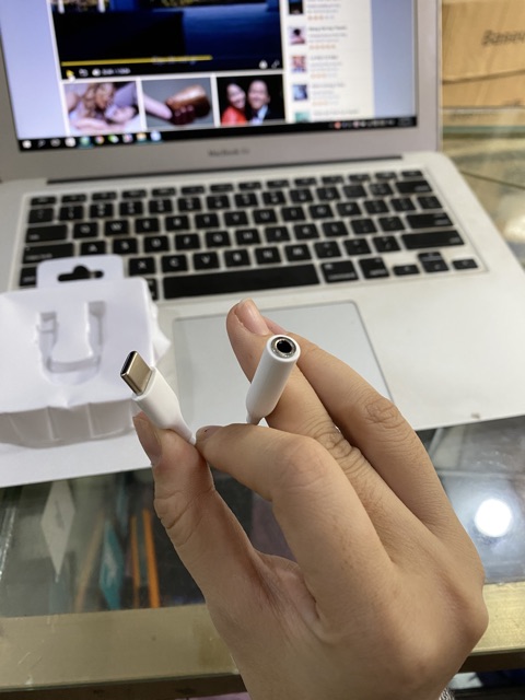 Cáp chuyển tai nghe type C ra 3.5mm để cắm tai nghe zin