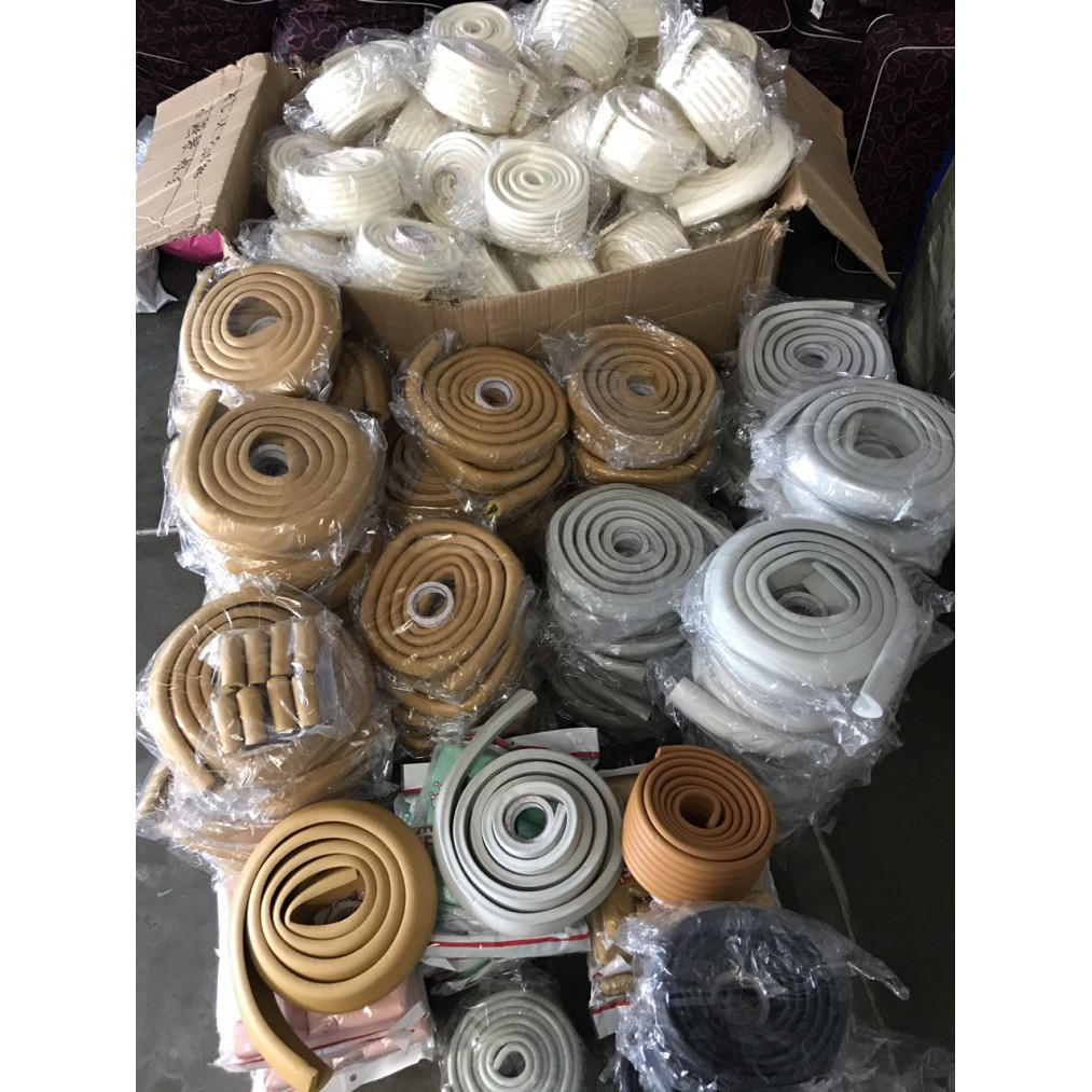 Xốp mút đa năng bọc cạnh bàn cạnh giường chống va đập bảo vệ đầu bé dài 2m, rộng 8cm hàng loại 1