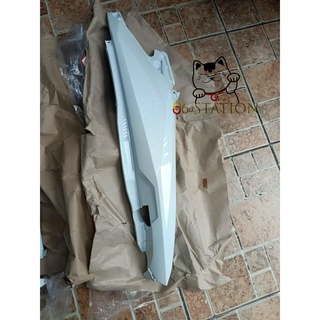 Ốp bụng vario click 2015 - 2017 màu trắng