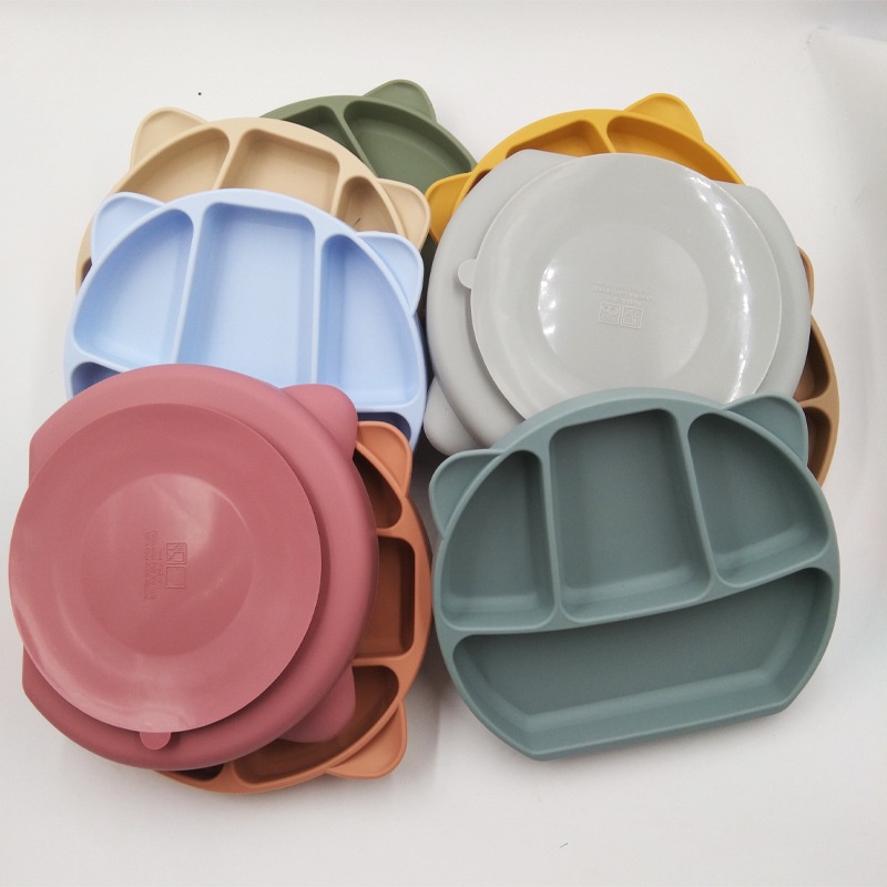 Khay ăn silicol 4 ngăn hình gấu chống đổ cho bé [NHADAU]