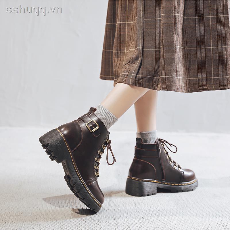 Giày bốt Martin mỏng đế dày thiết kế độc đáo phong cách Anh Quốc thời trang xuân thu cho nữ 2021 | BigBuy360 - bigbuy360.vn