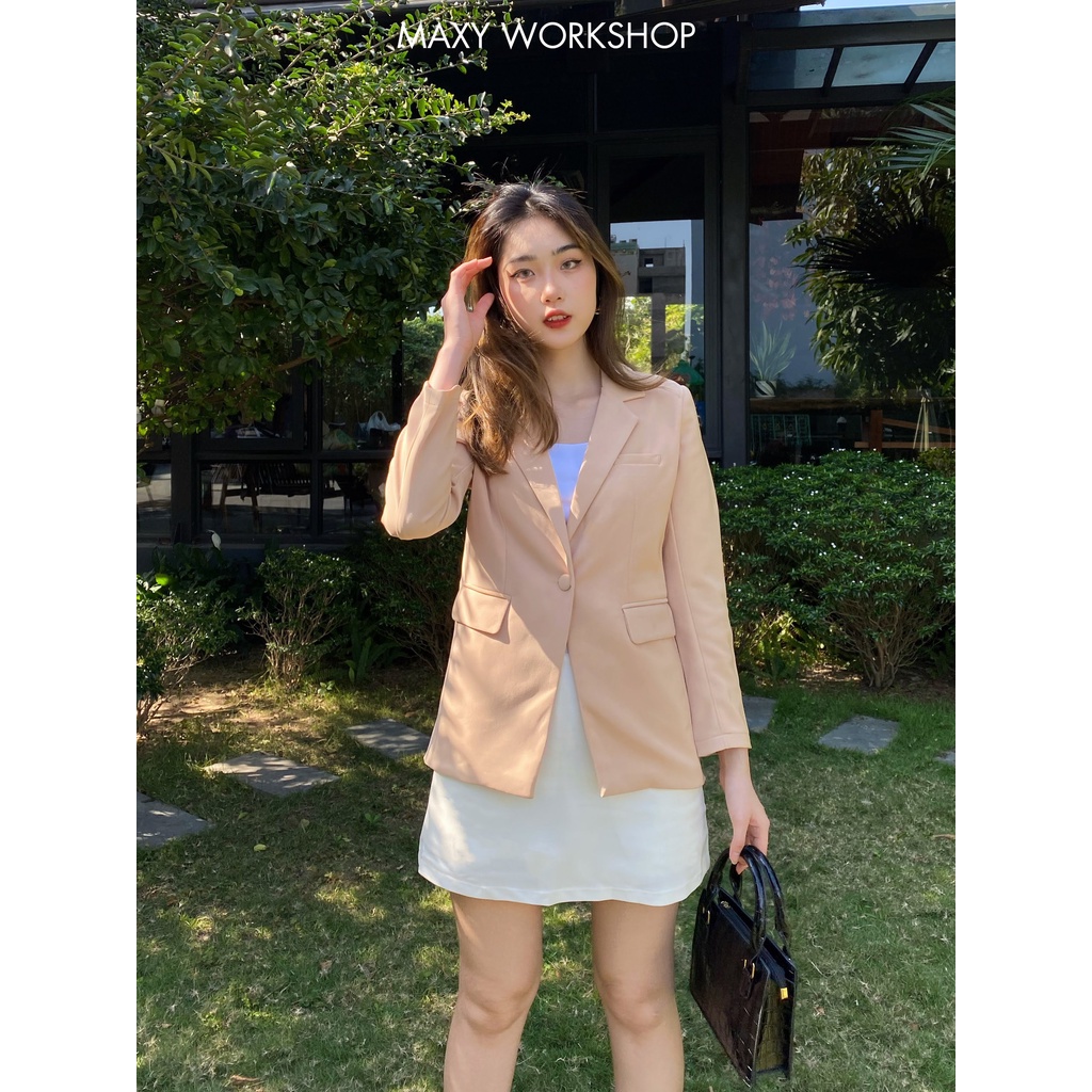 Áo khoác blazer phong cách Hàn Quốc Nude Fitted Blazer Maxy Workshop