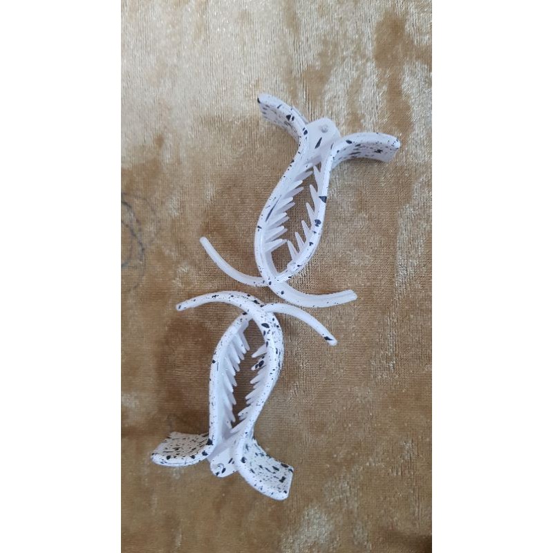 Kẹp Càng Cua Bò Sữa 3 Răng