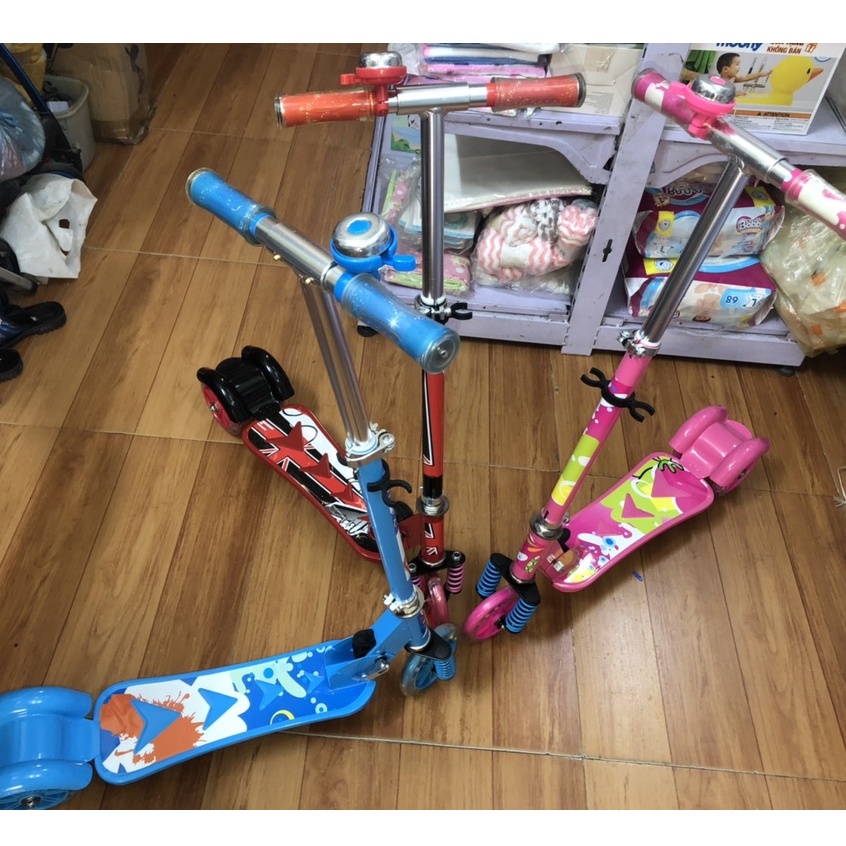 Xe Scooter Mẫu Nhân Vật Hoạt Hình Người Nhện Và Công Chúa Có Lò So Giảm Sóc