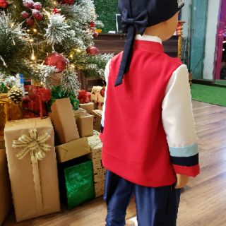 Bộ hanbok bé trai vải twist đỏ