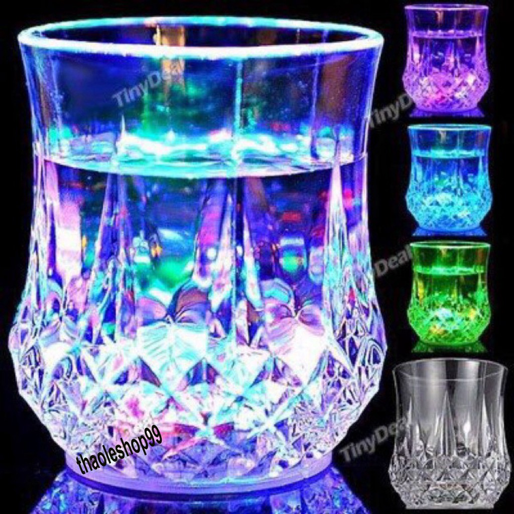 Cốc uống nước đèn Led phát sáng nhiều màu-Ly cốc phát sáng thần kỳ 7 màu