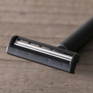 Set dao cạo 2 lưỡi kép KAI KAI (1 thân, 5 lưỡi)