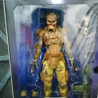 Mô hình Neca Predator Emissary 2