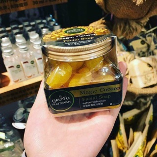 Soap rửa mặt kén tằm Phutawan