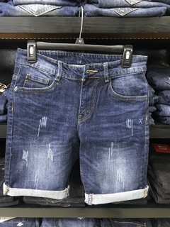 Short jean rách