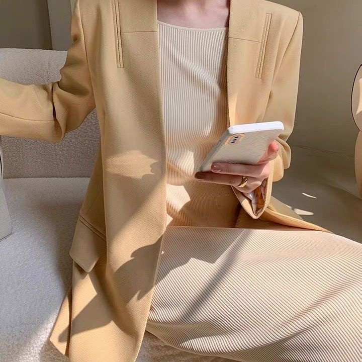 Đầm dệt kim hai dây dáng dài đính ngọc trai thời trang thu đông Pháp  cho nữ