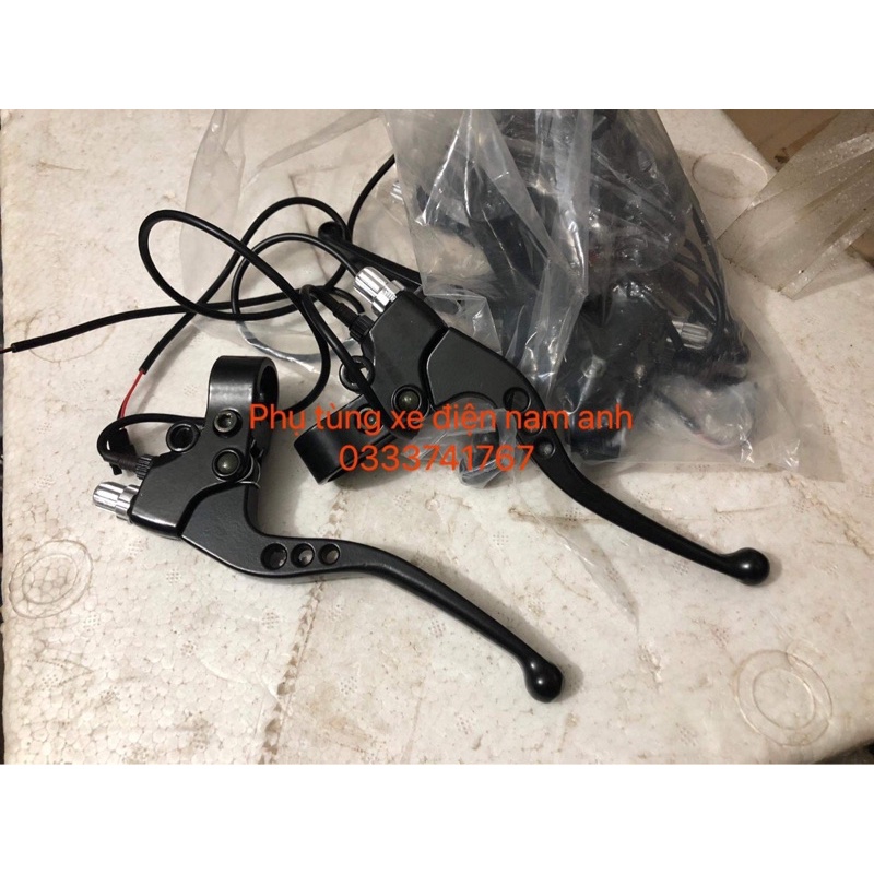 1 Đôi tay phanh 3 lỗ xe đạp điện, máy điện có lỗ lắp gương